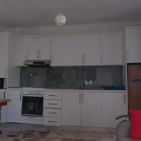 Noen Apartment Durres
